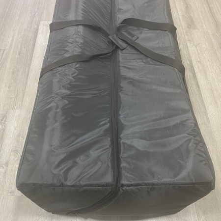 Tragtasche zum Stehpult aus strapazierbarem Material zum Schutz vor Kratzen und Staub.
