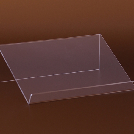 Transparenter Buchständer als Leseständer. Auch als praktische Lesehilfe für Schule, Schreibtisch oder fürs Bett geeignet. Materialstärke: 3mm Farbe: transparent