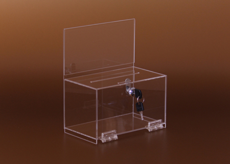 Die Spendebox mit einem Zylinderschloss, in das Topschild kann ein Blatt mit Infomaterial eingeschoben werden.