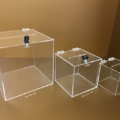Losbox, Spendesammler – würfelförmiges Produkt aus transparentem Plexiglas