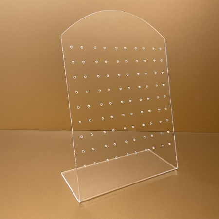 Exklusive Ohrringständer aus Plexiglas - ideal für Schaufenster und Geschäfte. Größe: 180x260mm (Breite-Höhe) Farbvarianten: transparent, halbopal, schwarz