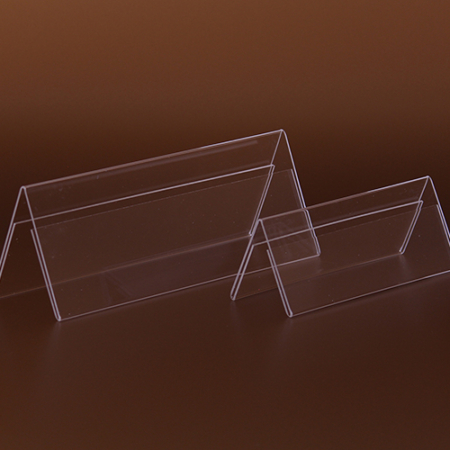 Doppelseitiger, dreieckiger Namensschildhalteraus transparentem Plexiglas für Konferenzen, Geschäfte, Besprechungszimmer, Präsentationen und andere Zwecke.